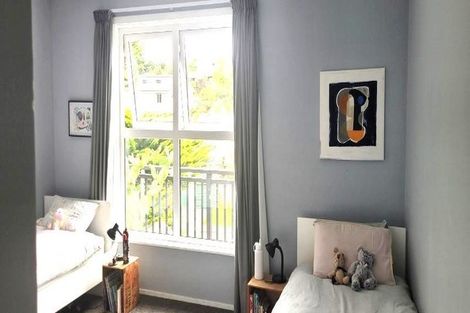 Photo of property in 6 View Road, Titahi Bay, Porirua, 5022