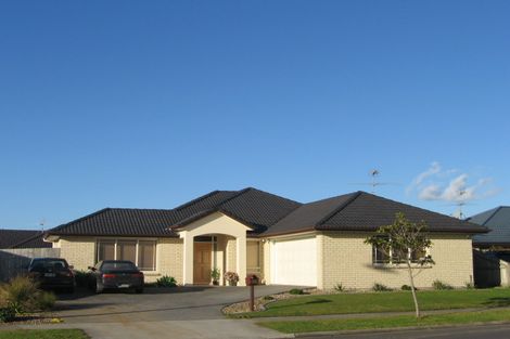 Photo of property in 88 Redcastle Drive, East Tamaki, Auckland, 2013