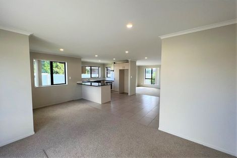 Photo of property in 11a Mangos Place, Pakuranga, Auckland, 2010