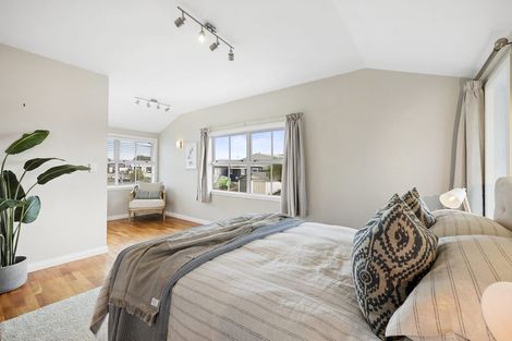 Photo of property in 17 Normanby Street, Fitzroy, New Plymouth, 4312