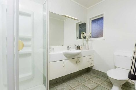 Photo of property in 56 Wyoming Avenue, Murrays Bay, Auckland, 0630