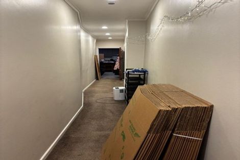 Photo of property in 90 Russell Terrace, Berhampore, Wellington, 6023