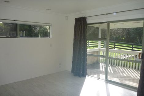 Photo of property in 83 Tawa Road, Kumeu, 0891