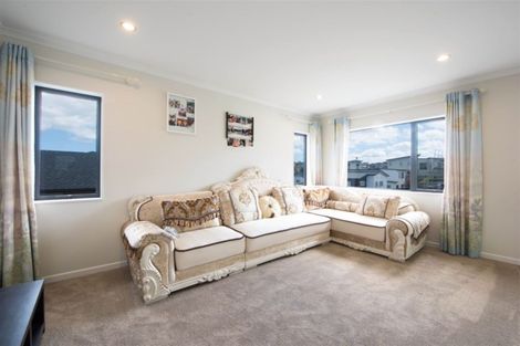Photo of property in 116 San Valentino Drive, Henderson, Auckland, 0612