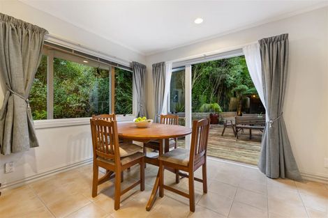 Photo of property in 4 Kitewaho Road, Swanson, Auckland, 0816