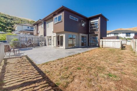 Photo of property in 23 Gifford Grove, Churton Park, Wellington, 6037