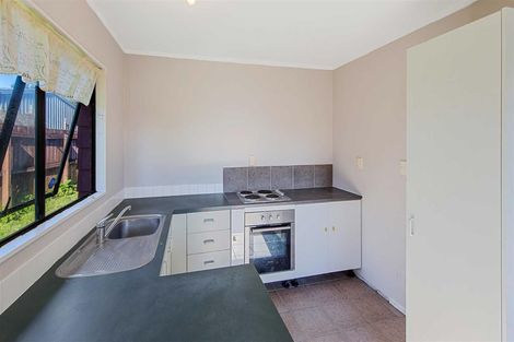 Photo of property in 34 Horlicks Place, Randwick Park, Auckland, 2105