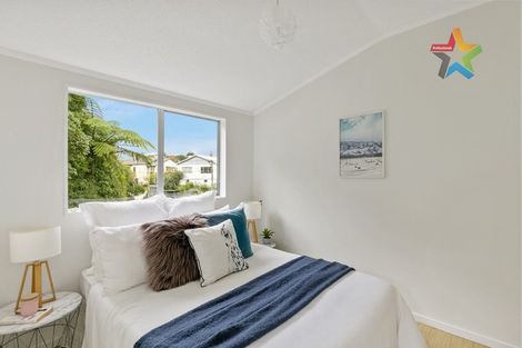 Photo of property in 2a Percy Dyett Drive, Karori, Wellington, 6012