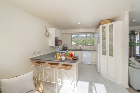 Photo of property in 37 Hahei Beach Road, Hahei, Whitianga, 3591