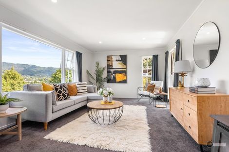 Photo of property in 10 Tiroiti Grove, Stokes Valley, Lower Hutt, 5019