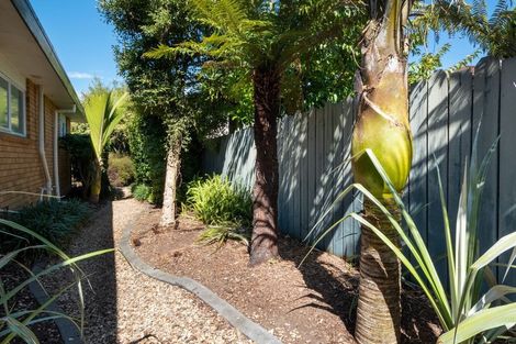 Photo of property in 15 Ferntree Terrace, West Harbour, Auckland, 0618