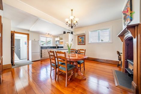 Photo of property in 40 Awamutu Grove, Waiwhetu, Lower Hutt, 5010
