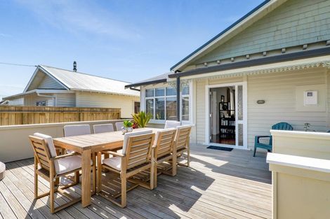 Photo of property in 23 Belt Road, Moturoa, New Plymouth, 4310