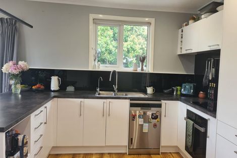 Photo of property in 21 Augustus Street, Carterton, 5713