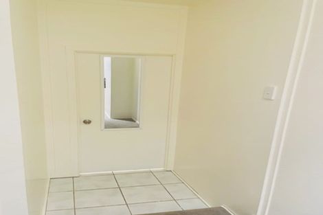 Photo of property in 90 Godley Road, Green Bay, Auckland, 0604