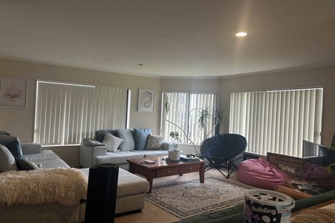 Photo of property in 6 Chelmsley Avenue, Henderson, Auckland, 0612