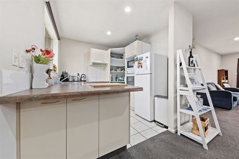 Photo of property in 16a Dunedin Street, Redwood, Christchurch, 8051