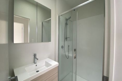 Photo of property in 14/2 Moor Avenue, Te Atatu Peninsula, Auckland, 0610