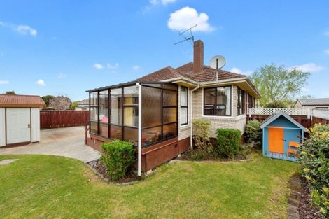 Photo of property in 27 Montgomery Crescent, Bader, Hamilton, 3206