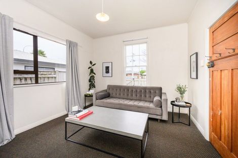 Photo of property in 2 Fairs Road, Milson, Palmerston North, 4414