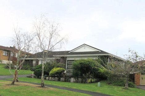 Photo of property in 11 Citation Way, Botany Downs, Auckland, 2010