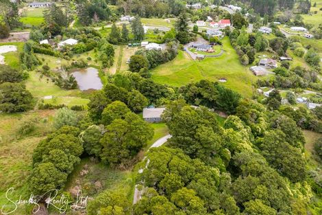 Photo of property in 43b Hook Road, Paparoa, 0571