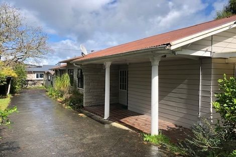 Photo of property in 31 Awaroa Road, Sunnyvale, Auckland, 0612
