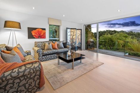 Photo of property in 39 Maritime Terrace, Birkenhead, Auckland, 0626
