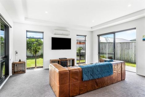 Photo of property in 31 Lewis Crescent, Rolleston, 7614