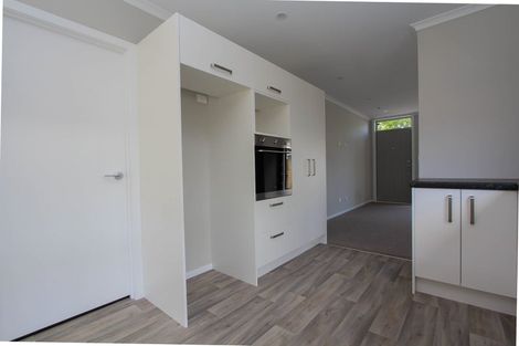 Photo of property in 27a Southsea Crescent, Silverdale, Hamilton, 3216