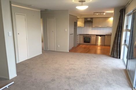 Photo of property in 2/103 Vauxhall Road, Narrow Neck, Auckland, 0624