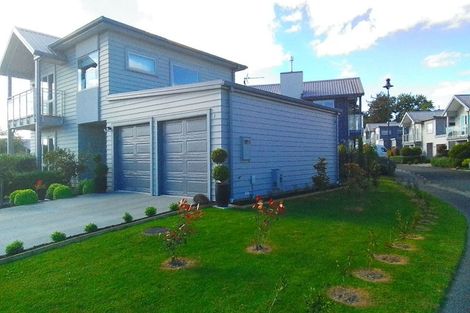 Photo of property in 46 Plescher Crescent, Leamington, Cambridge, 3432