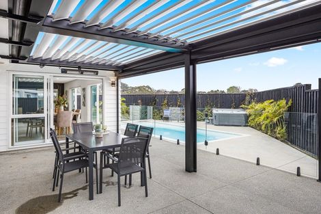 Photo of property in 7 Somerset Place, Stanmore Bay, Whangaparaoa, 0932