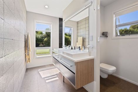 Photo of property in 5 Laurent Way, Ohau, Levin, 5570