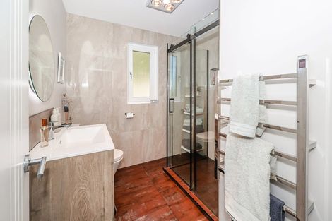 Photo of property in 5 Church Hill Road, Green Island, Dunedin, 9018