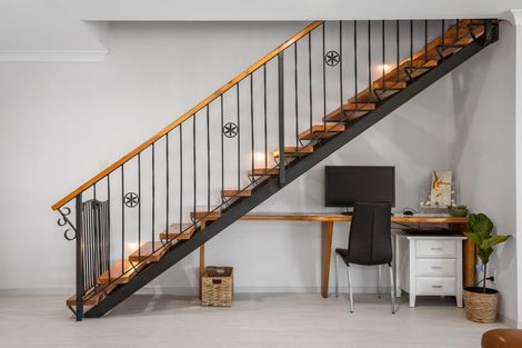 Photo of property in 22 Hoyte Place, Pukehangi, Rotorua, 3015