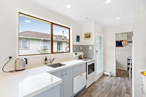 Photo of property in 34 Spinella Drive, Bayview, Auckland, 0629