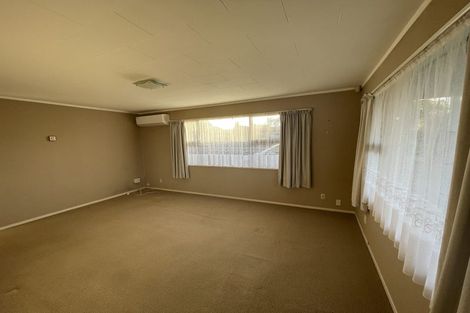 Photo of property in 8 Ihaka Street, Hokowhitu, Palmerston North, 4410