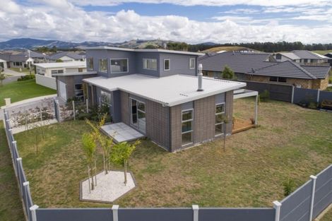 Photo of property in 2 Montia Close, Papamoa Beach, Papamoa, 3118