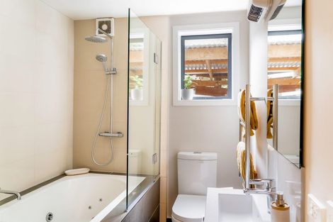 Photo of property in 67 Mcdonnell Road, Arrowtown, 9302