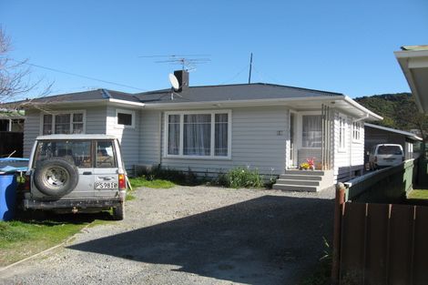 Photo of property in 19 Moohan Street, Wainuiomata, Lower Hutt, 5014