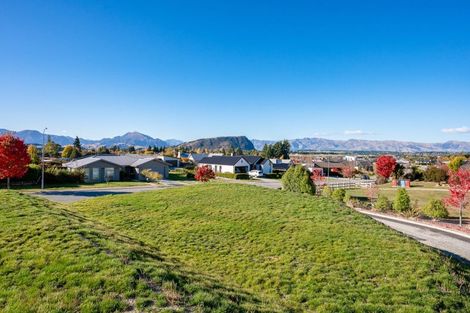 Photo of property in 14 Cochrane Close, Wanaka, 9305