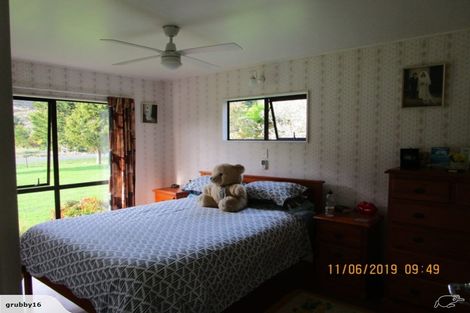 Photo of property in 16 Mclaughlin Drive, Tinui, Masterton, 5889