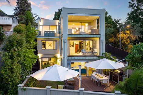 Photo of property in 33 Tautari Street, Orakei, Auckland, 1071