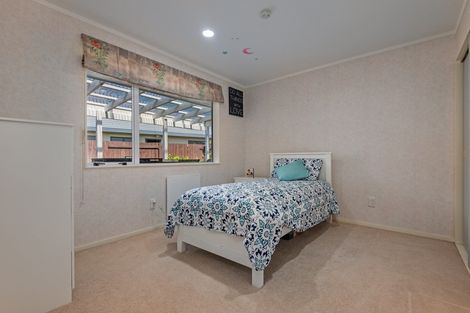 Photo of property in 4 Aspen Way, Kelvin Grove, Palmerston North, 4414