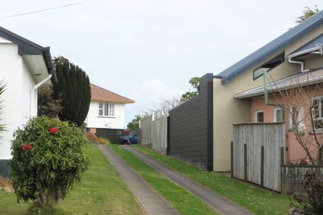 Photo of property in 41a Omata Road, Marfell, New Plymouth, 4310