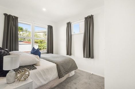 Photo of property in 8 Silver Birch Rise, Henderson, Auckland, 0612