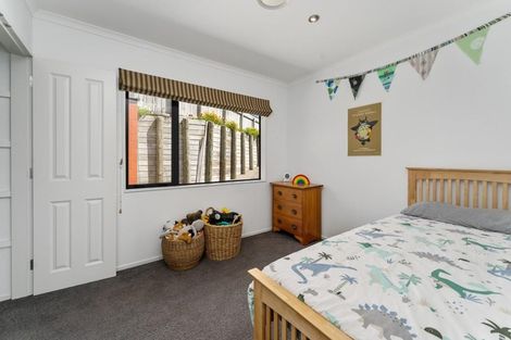 Photo of property in 7 Lambert Way, Paraparaumu, 5032