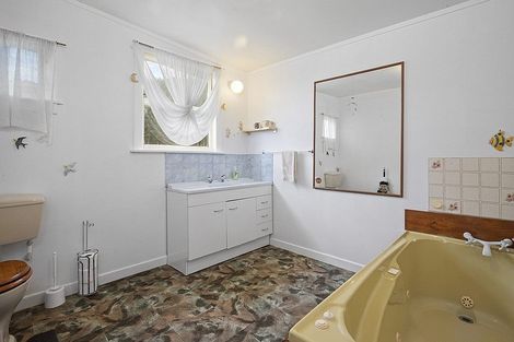 Photo of property in 2273 Tuakau Bridge-port Waikato Roa, Port Waikato, Tuakau, 2695