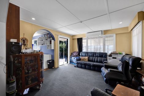 Photo of property in 2 Denby Road, Hawera, 4610